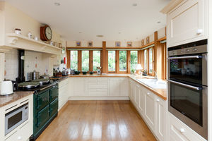 Kitchen- click for photo gallery